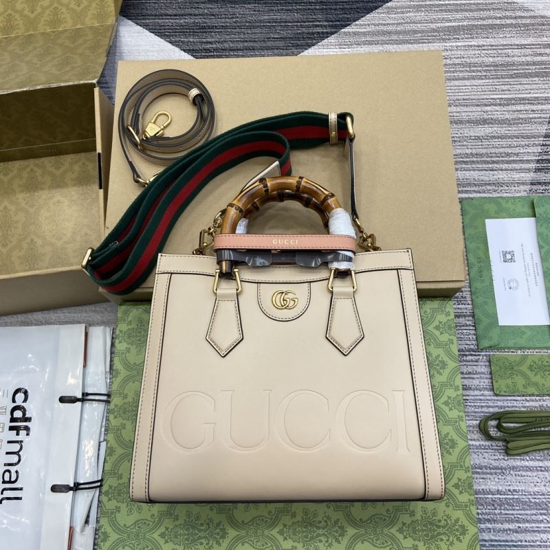 Gvc*1 tote bags